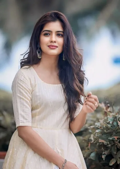 Escorts in Navi Mumbai - Call Girls Service Navi Mumbai
